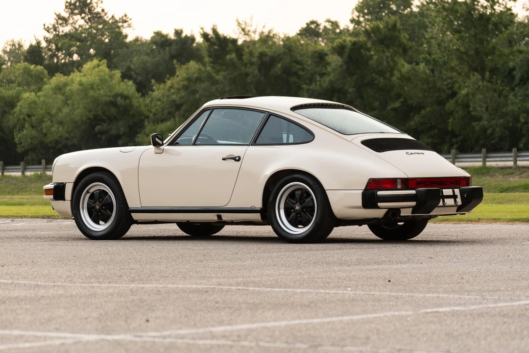 1985 Porsche 911 Carrera 3.2 - Image 8 of 31