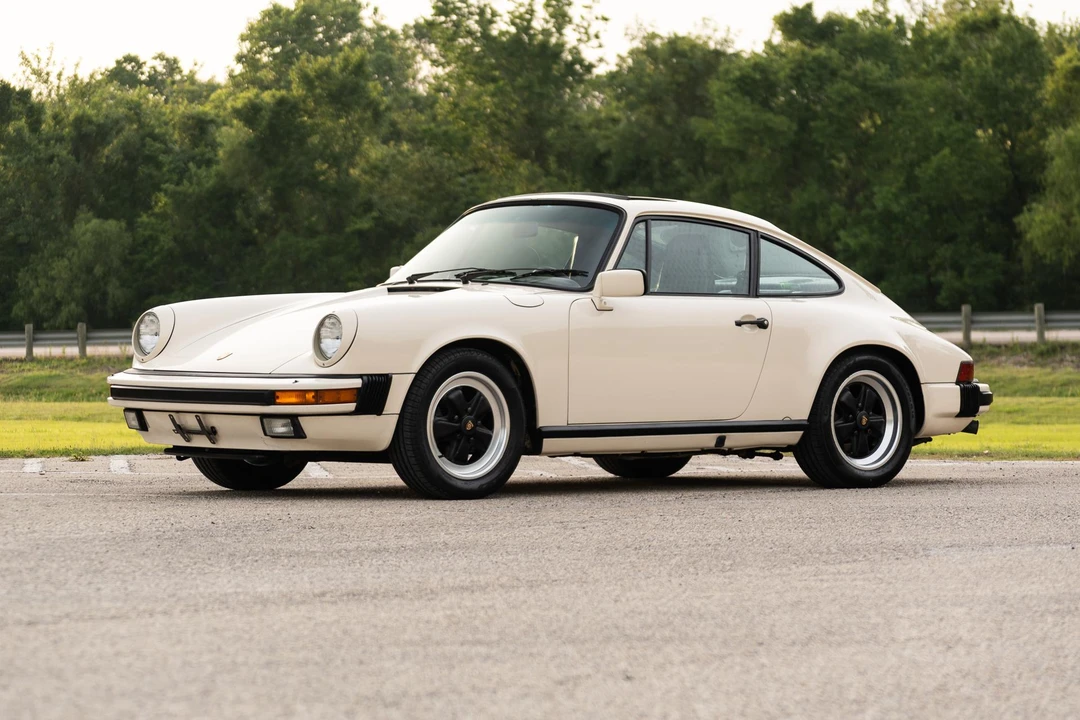 1985 Porsche 911 Carrera 3.2 - Image 6 of 31