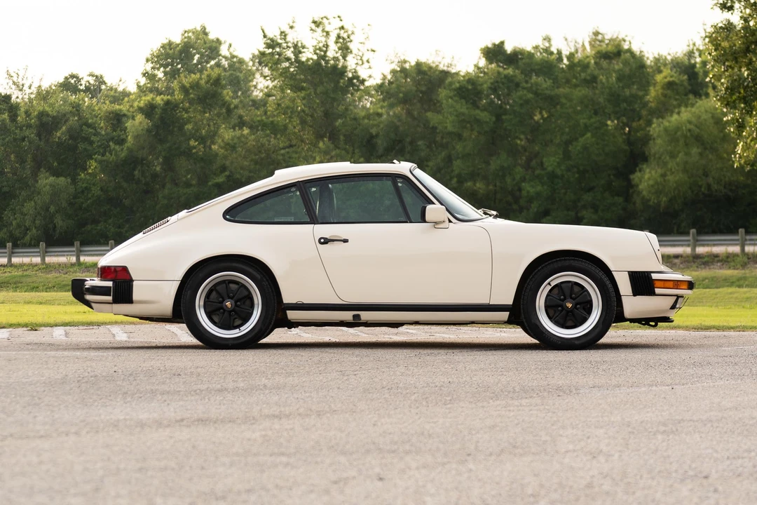 1985 Porsche 911 Carrera 3.2 - Image 3 of 31