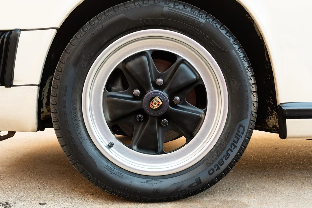 1985 Porsche 911 Carrera 3.2 - Image 27 of 31