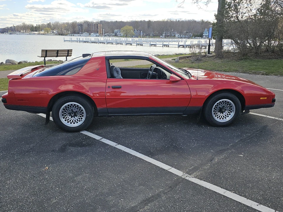 1986 Pontiac Firebird 3rd Gen - Image 23 of 31