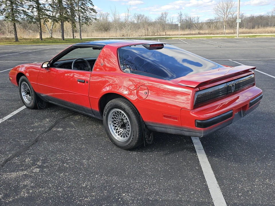 1986 Pontiac Firebird 3rd Gen - Image 16 of 31