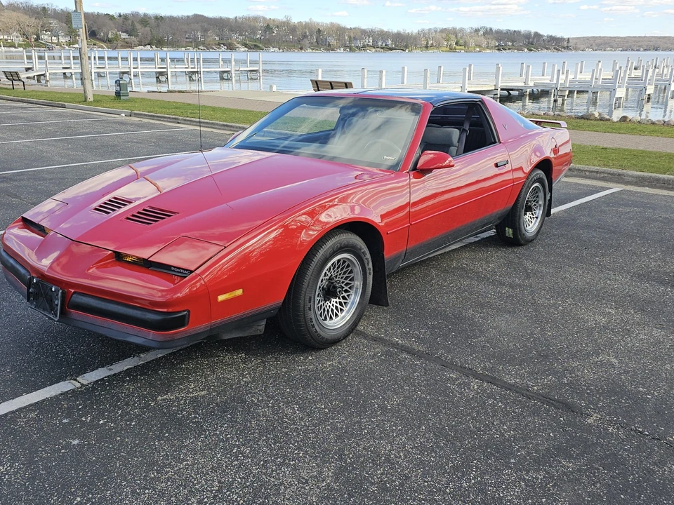 1986 Pontiac Firebird 3rd Gen - Image 11 of 31