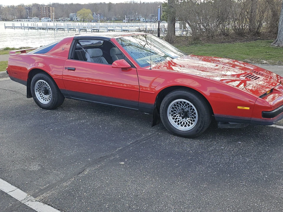 1986 Pontiac Firebird 3rd Gen - Image 26 of 31