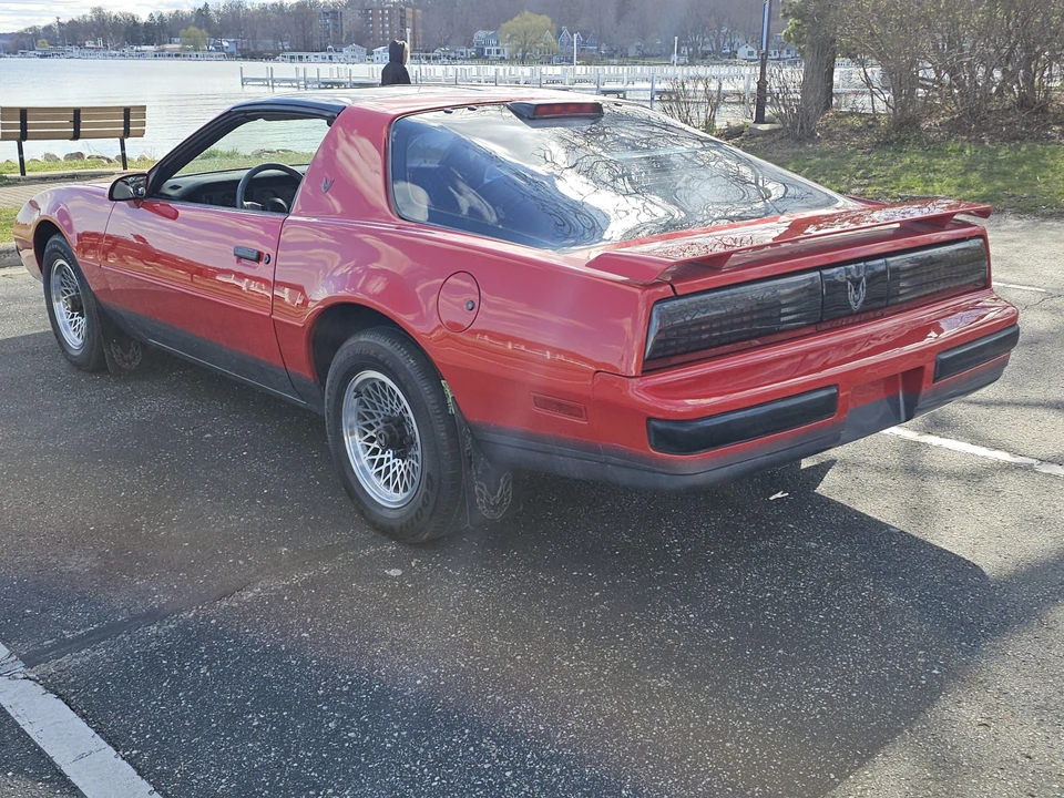 1986 Pontiac Firebird 3rd Gen - Image 17 of 31
