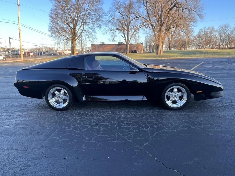 1987 Pontiac Firebird 3rd Gen - Image 26 of 31
