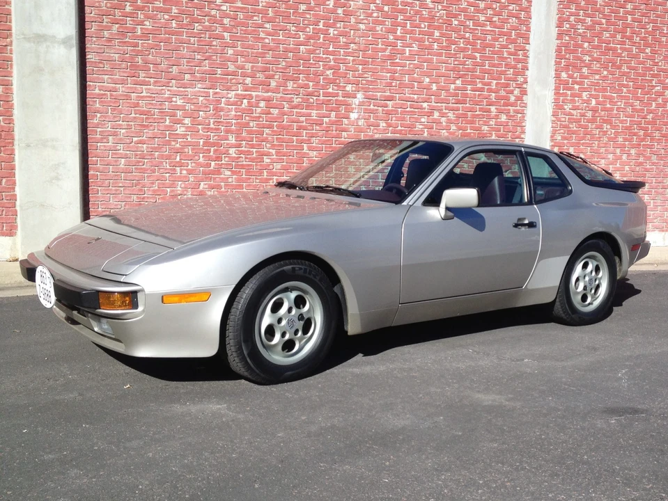 1987 Porsche 944 - Image 2 of 31