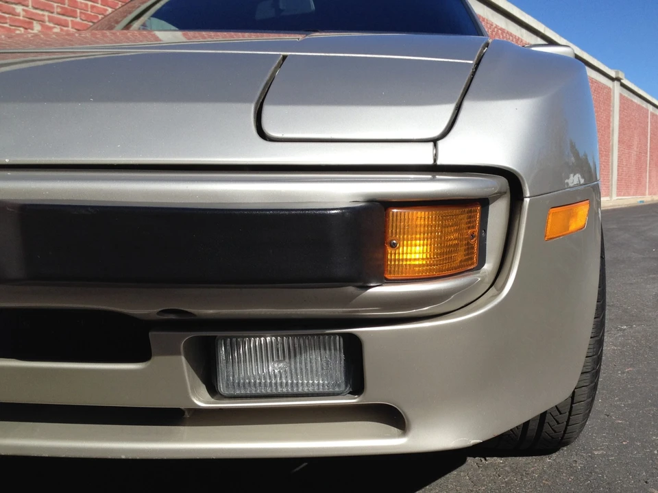 1987 Porsche 944 - Image 18 of 31