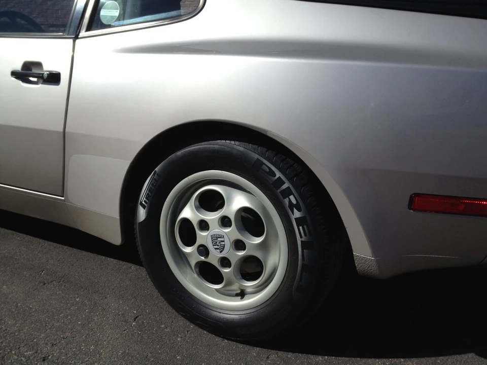 1987 Porsche 944 - Image 21 of 31