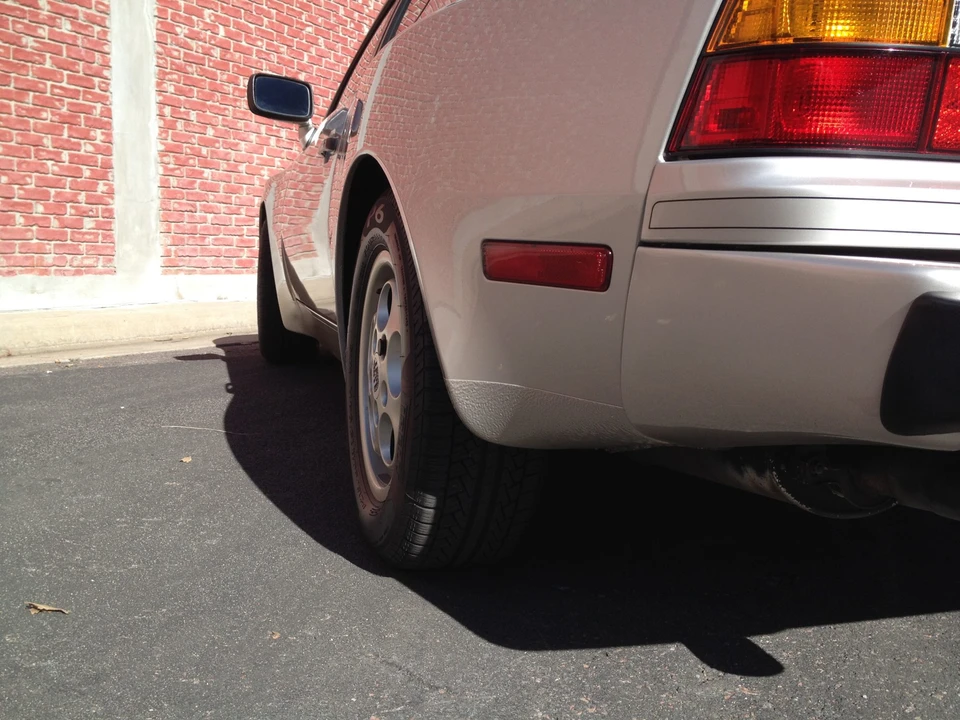 1987 Porsche 944 - Image 25 of 31