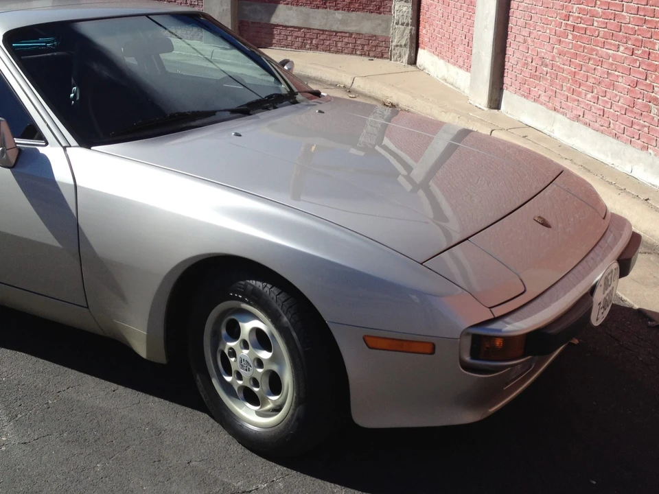 1987 Porsche 944 - Image 10 of 31