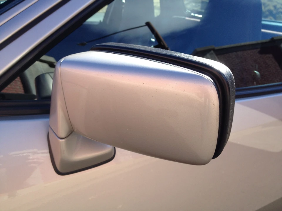 1987 Porsche 944 - Image 19 of 31
