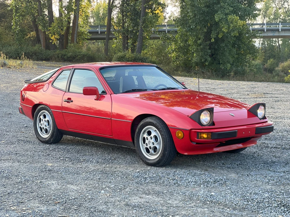 1988 Porsche 924 S - Image 11 of 31