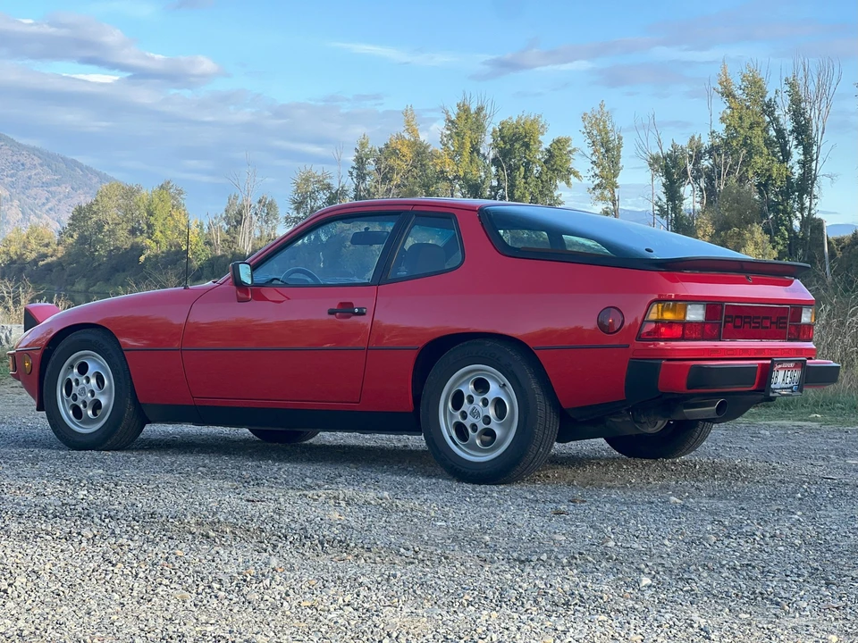 1988 Porsche 924 S - Image 26 of 31