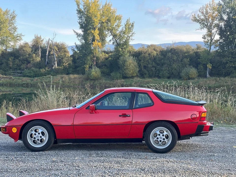 1988 Porsche 924 S - Image 28 of 31