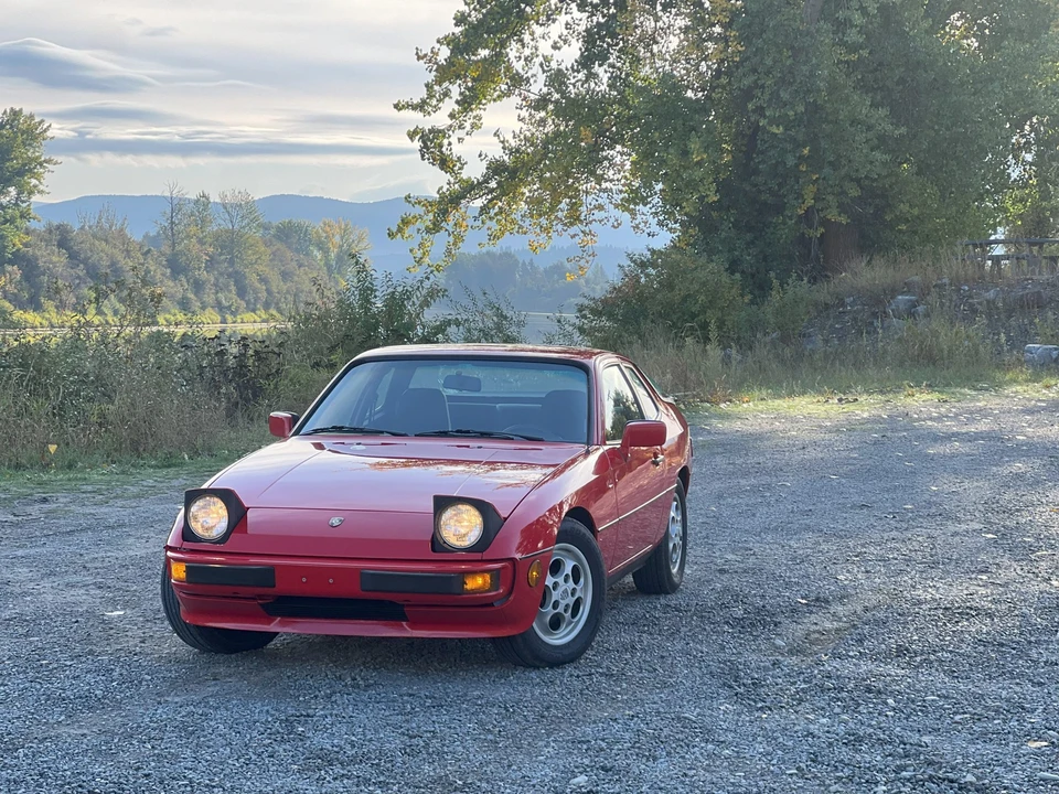 1988 Porsche 924 S - Image 7 of 31