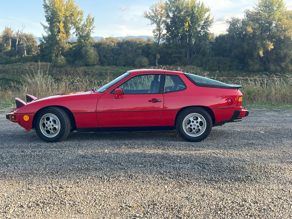 1988 Porsche 924 S - Image 27 of 31