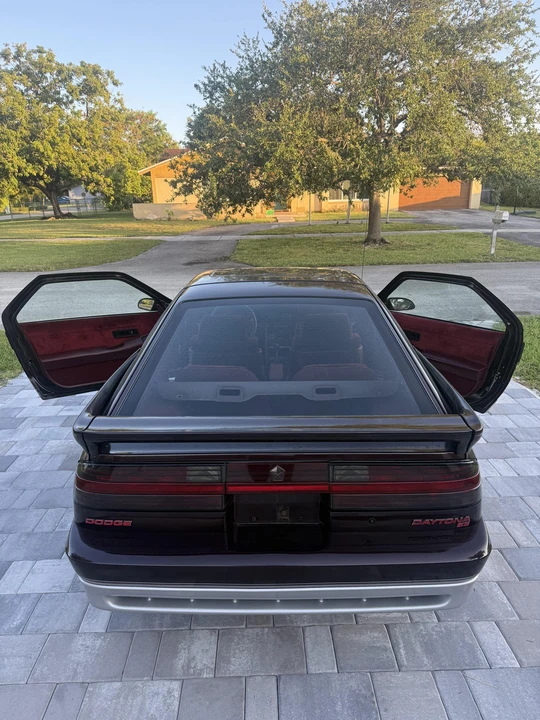 1989 Dodge Daytona - Image 12 of 31