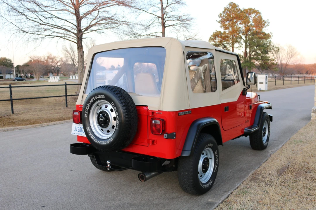 1989 Jeep YJ Wrangler - Image 24 of 31