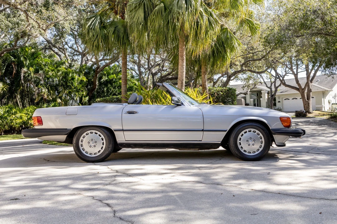1989 Mercedes-Benz R107 SL-Class - Image 19 of 31