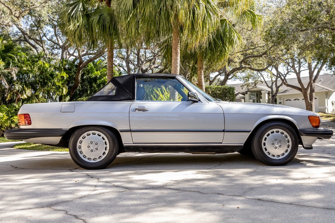 1989 Mercedes-Benz R107 SL-Class - Image 8 of 31