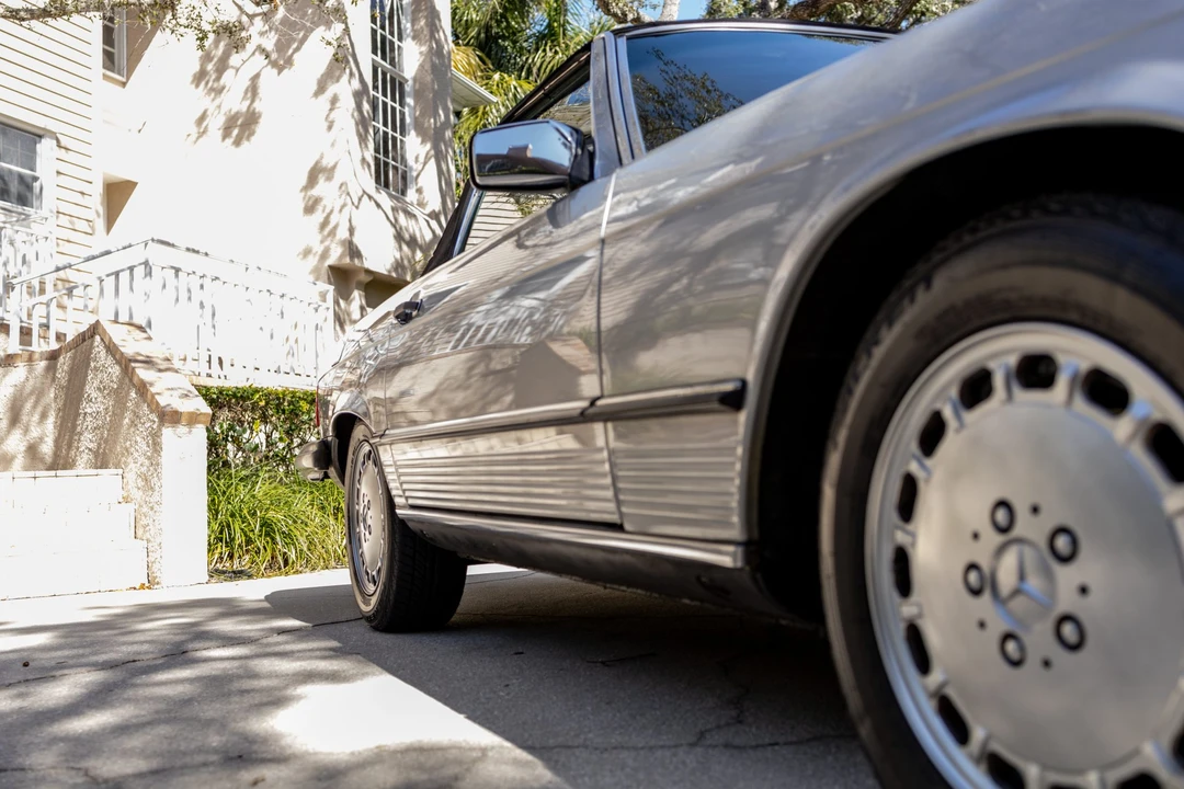 1989 Mercedes-Benz R107 SL-Class - Image 29 of 31