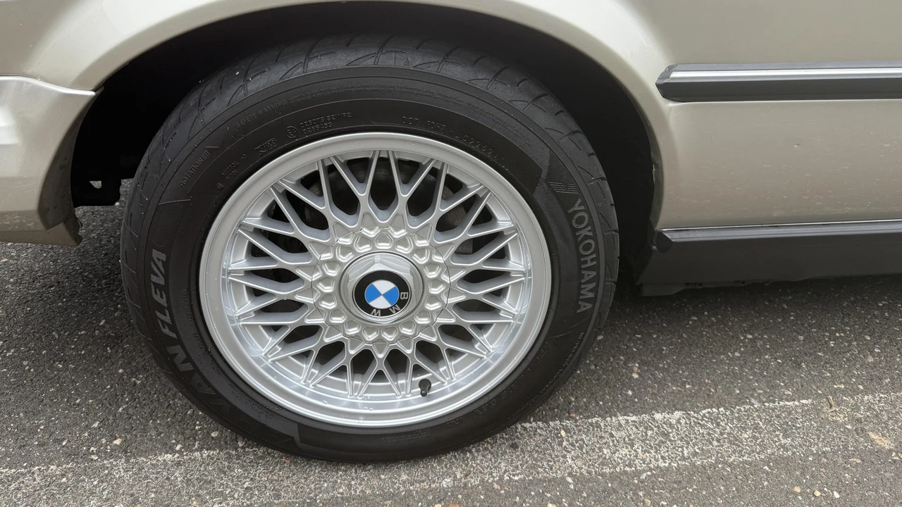 1990 BMW E30 3 Series - Image 26 of 31