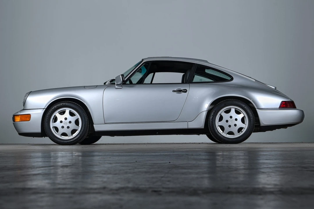 1990 Porsche 964 Carrera 4 - Image 12 of 31