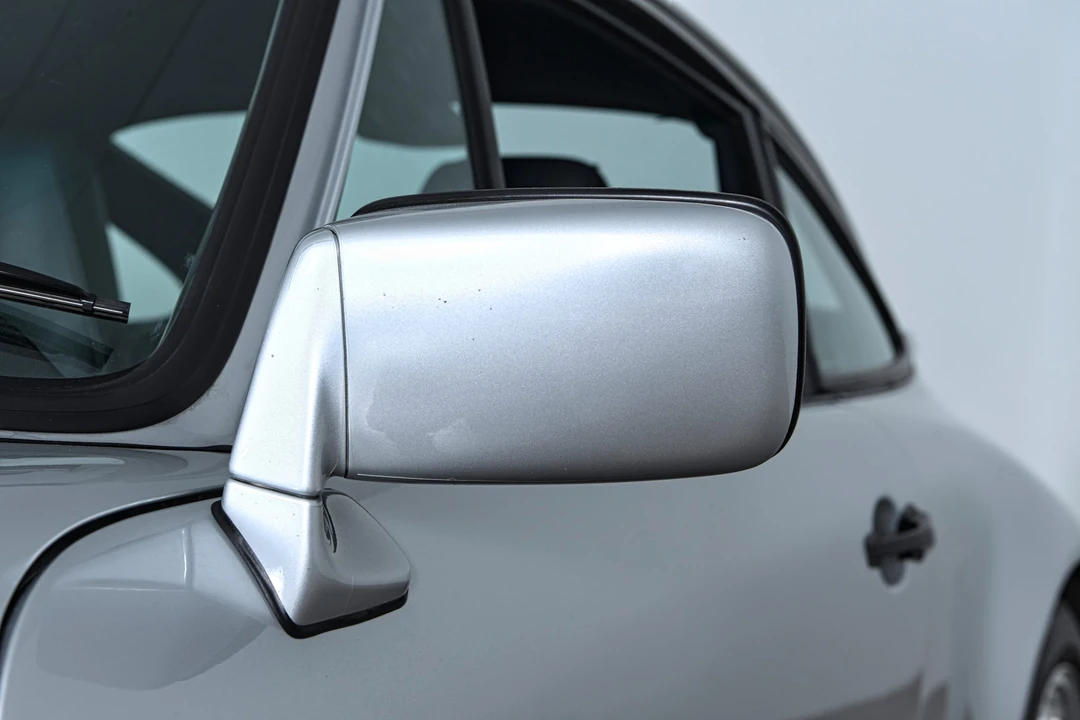 1990 Porsche 964 Carrera 4 - Image 29 of 31