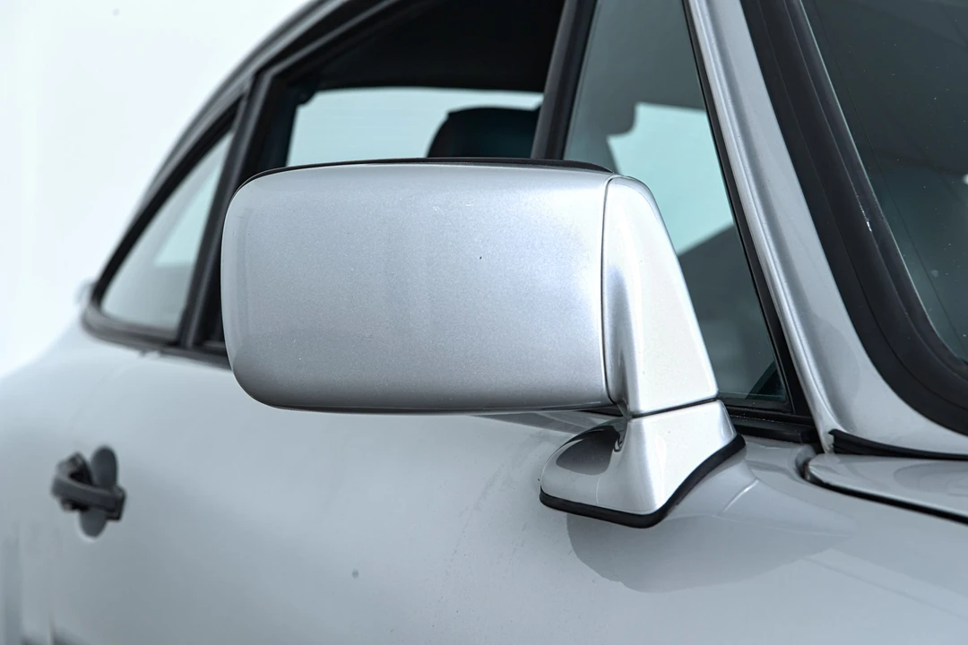 1990 Porsche 964 Carrera 4 - Image 28 of 31
