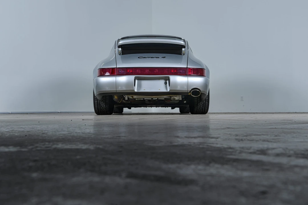 1990 Porsche 964 Carrera 4 - Image 11 of 31