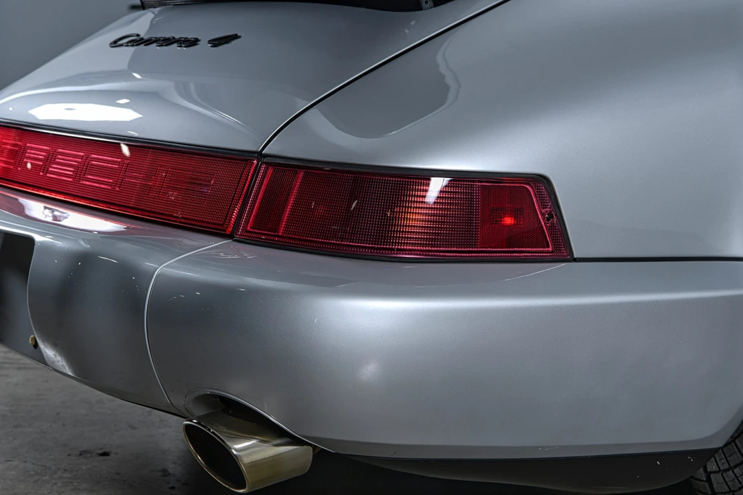 1990 Porsche 964 Carrera 4 - Image 21 of 31