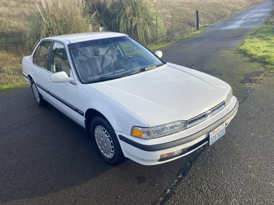 1991 Honda Accord 4th Gen - Image 15 of 31