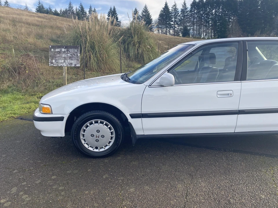 1991 Honda Accord 4th Gen - Image 23 of 31