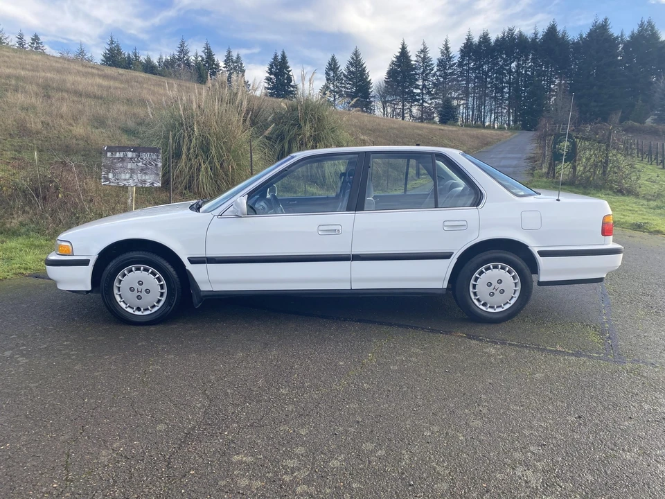 1991 Honda Accord 4th Gen - Image 4 of 31