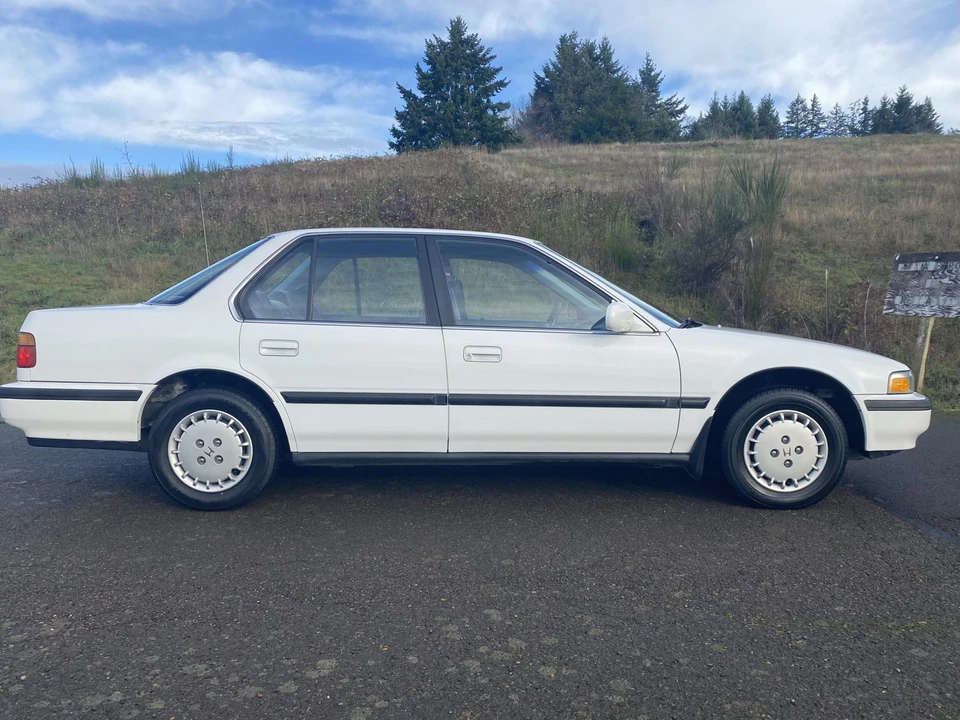 1991 Honda Accord 4th Gen - Image 7 of 31