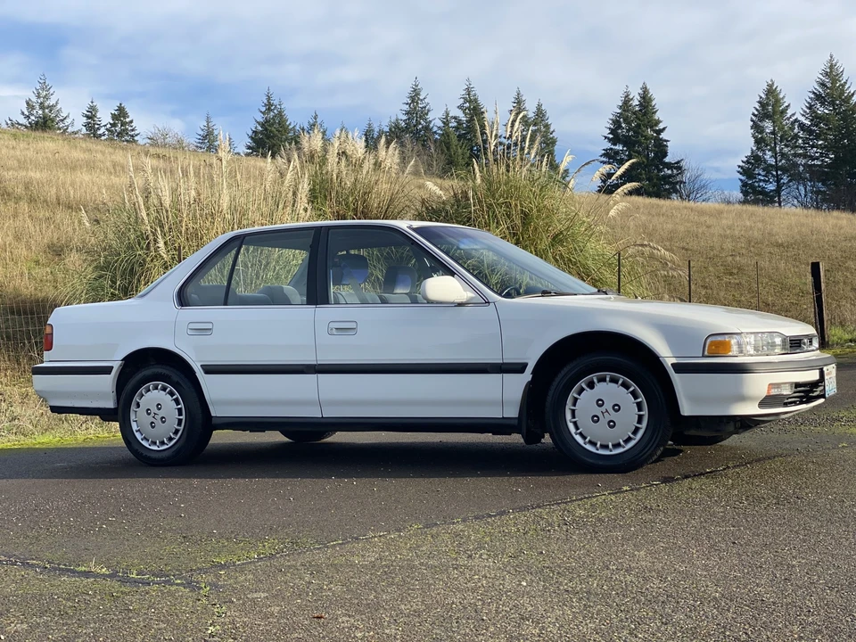 1991 Honda Accord 4th Gen - Image 11 of 31