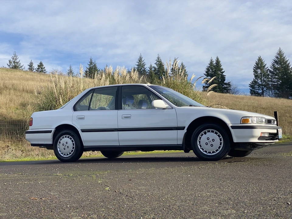 1991 Honda Accord 4th Gen - Image 12 of 31