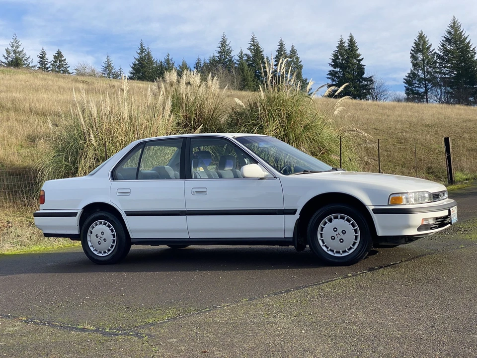 1991 Honda Accord 4th Gen - Image 9 of 31