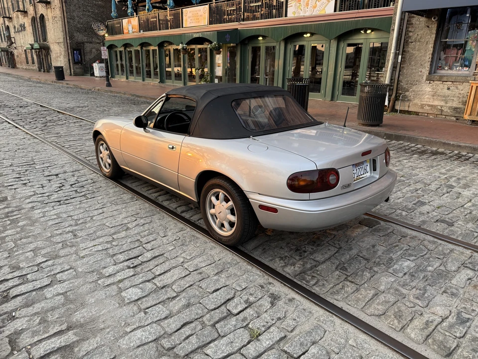 1991 Mazda NA MX-5 Miata - Image 5 of 31