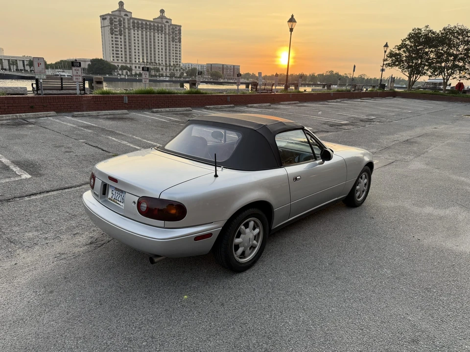 1991 Mazda NA MX-5 Miata - Image 8 of 31