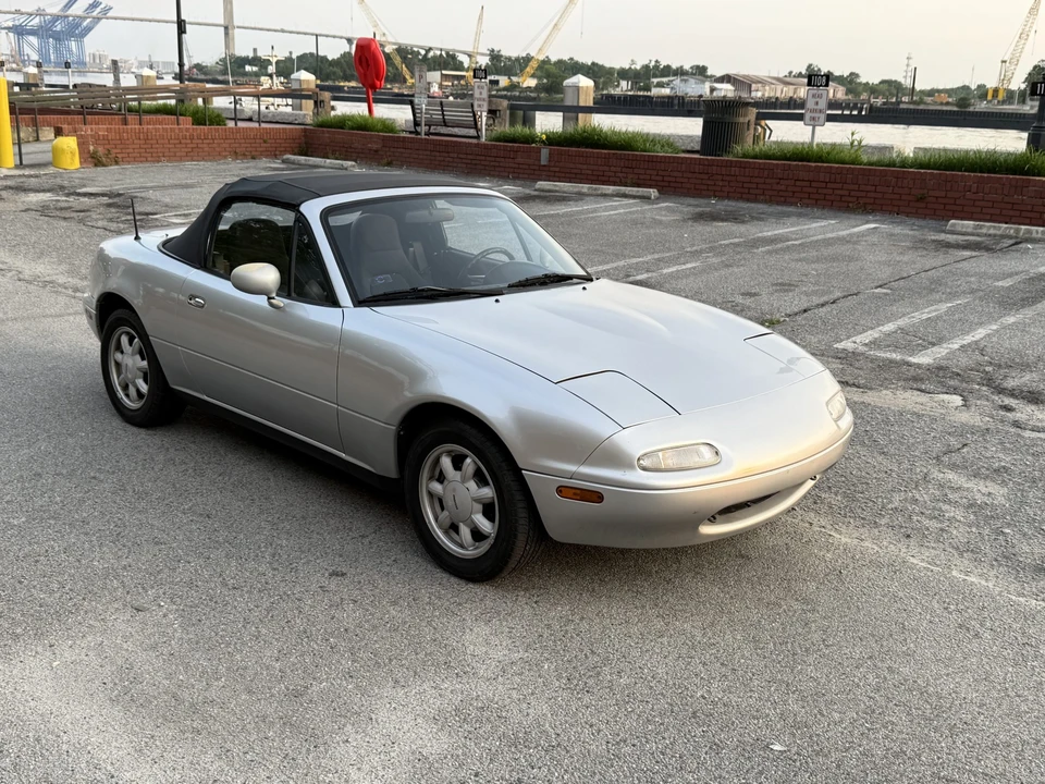 1991 Mazda NA MX-5 Miata - Image 9 of 31