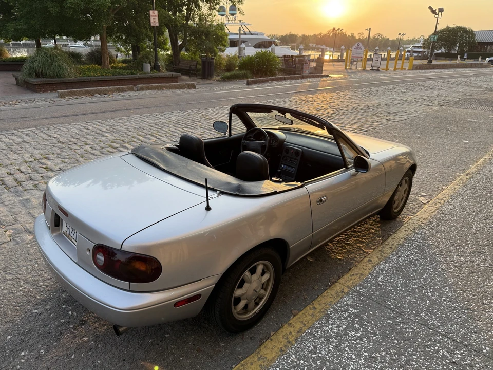 1991 Mazda NA MX-5 Miata - Image 21 of 31