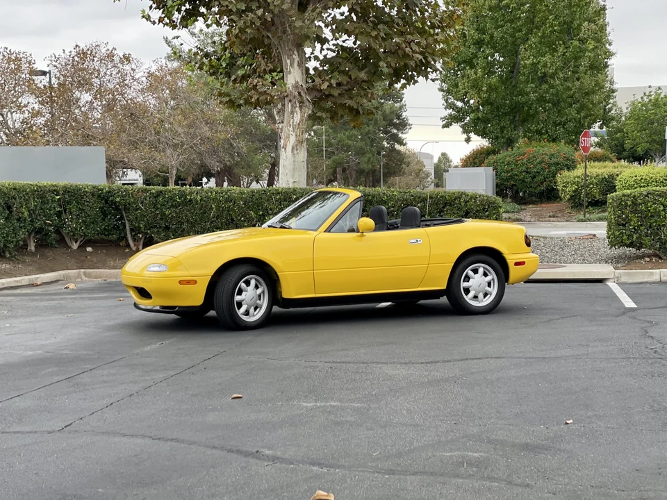 1992 Mazda NA MX-5 Miata - Image 5 of 31