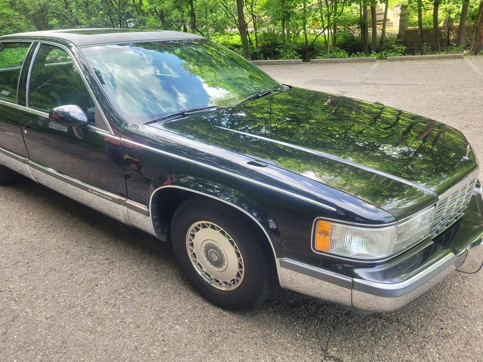 1994 Cadillac Fleetwood - Image 26 of 31