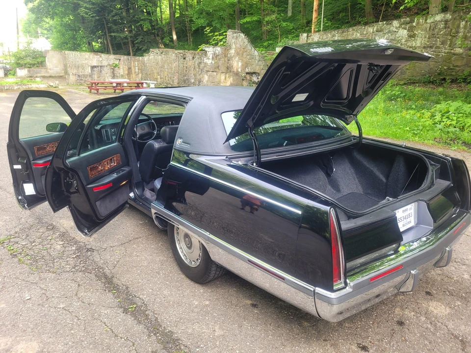 1994 Cadillac Fleetwood - Image 20 of 31