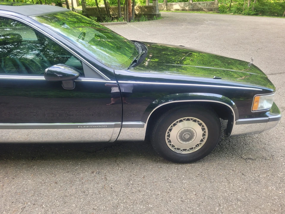 1994 Cadillac Fleetwood - Image 30 of 31