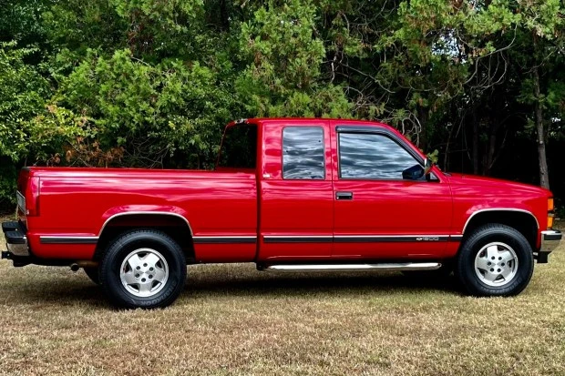1994 Chevrolet C/K 4th Gen - Image 3 of 8