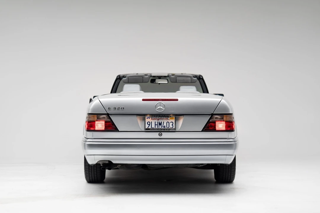 1994 Mercedes-Benz W124 E-Class - Image 11 of 31