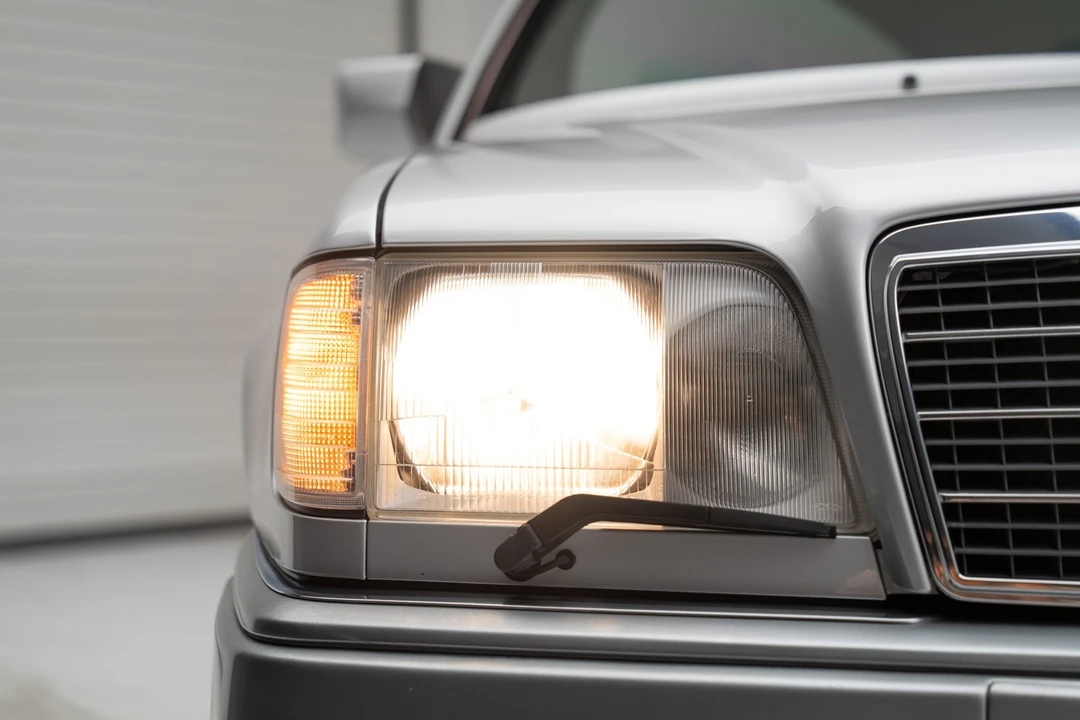 1994 Mercedes-Benz W124 E-Class - Image 26 of 31